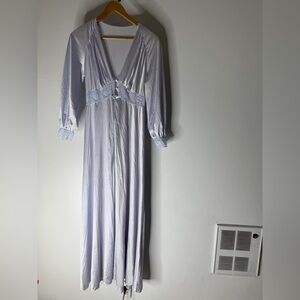 Vintage Vanity Fair‎ Long Sleeve Night Gown Size 34 Pale Purple